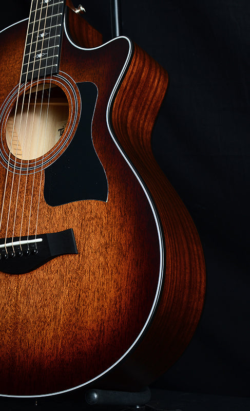Taylor 322ce 12-Fret V Class