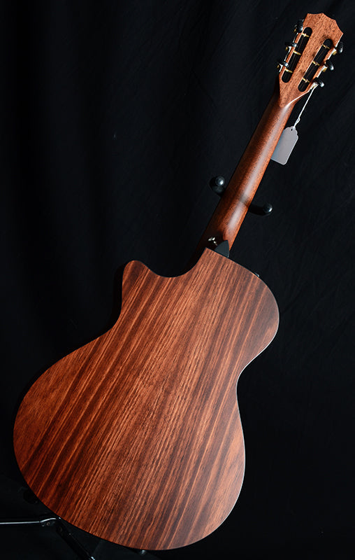 Taylor 322ce 12-Fret V Class
