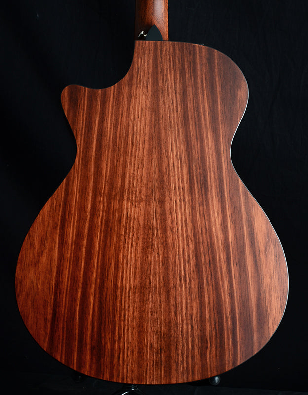 Taylor 322ce 12-Fret V Class